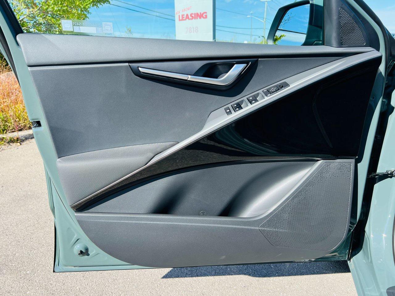 2026 Kia NIRO HEV EX Photo