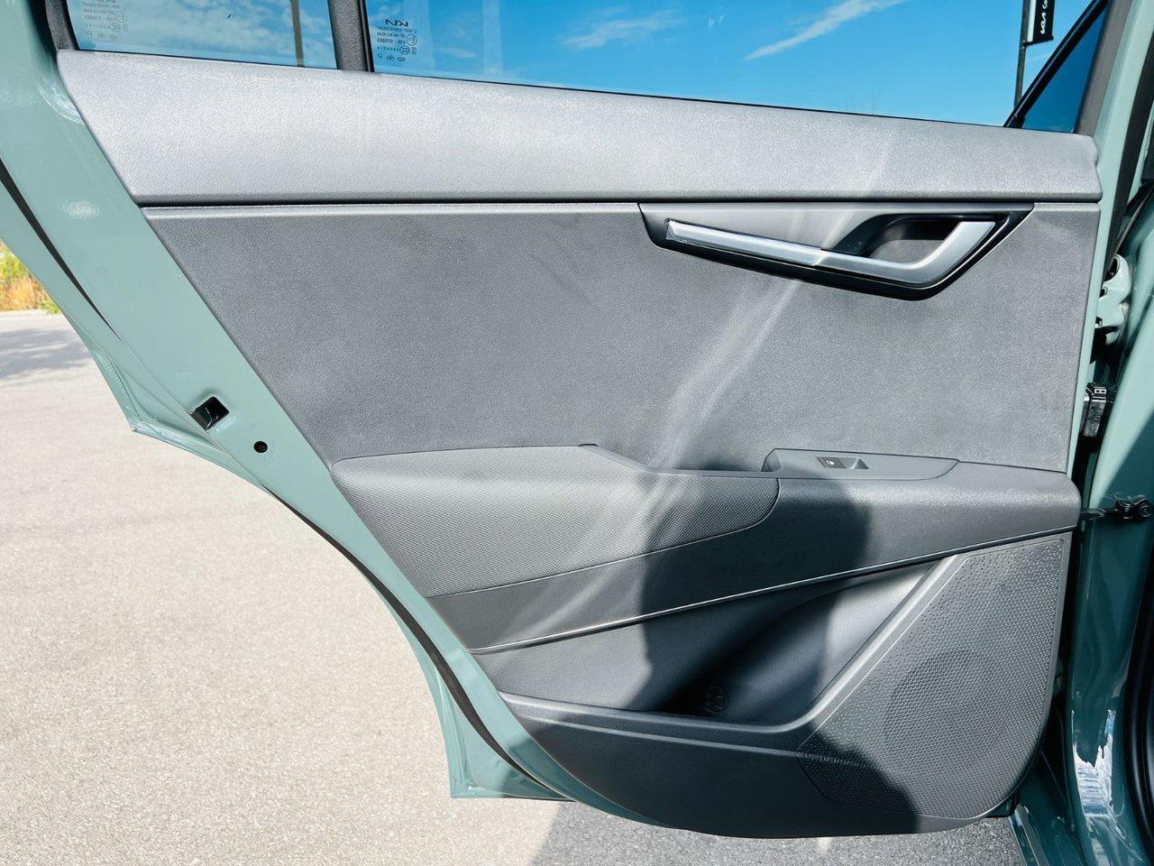 2026 Kia NIRO HEV EX Photo