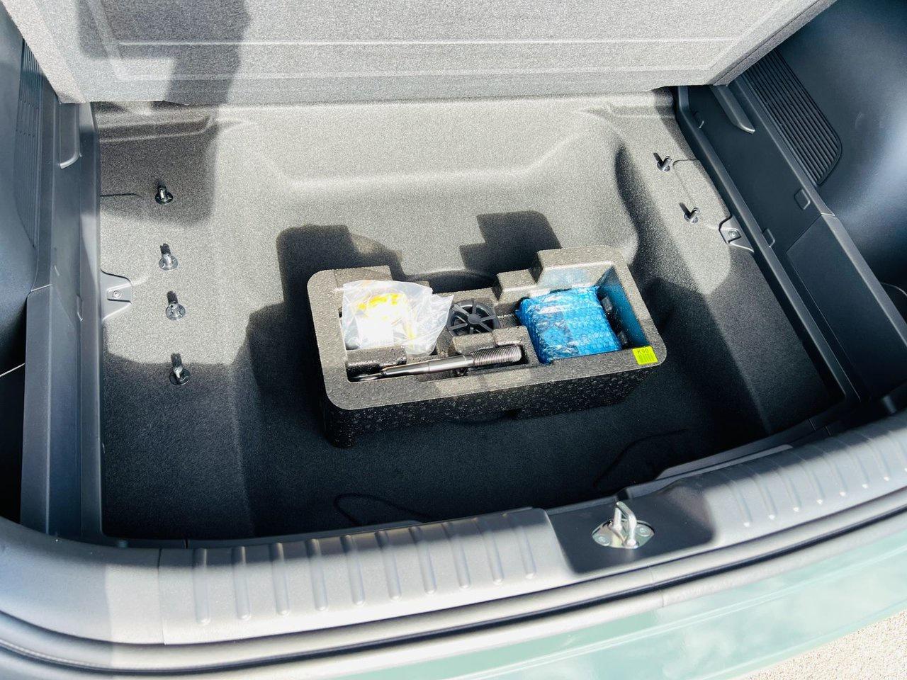 2026 Kia NIRO HEV EX Photo