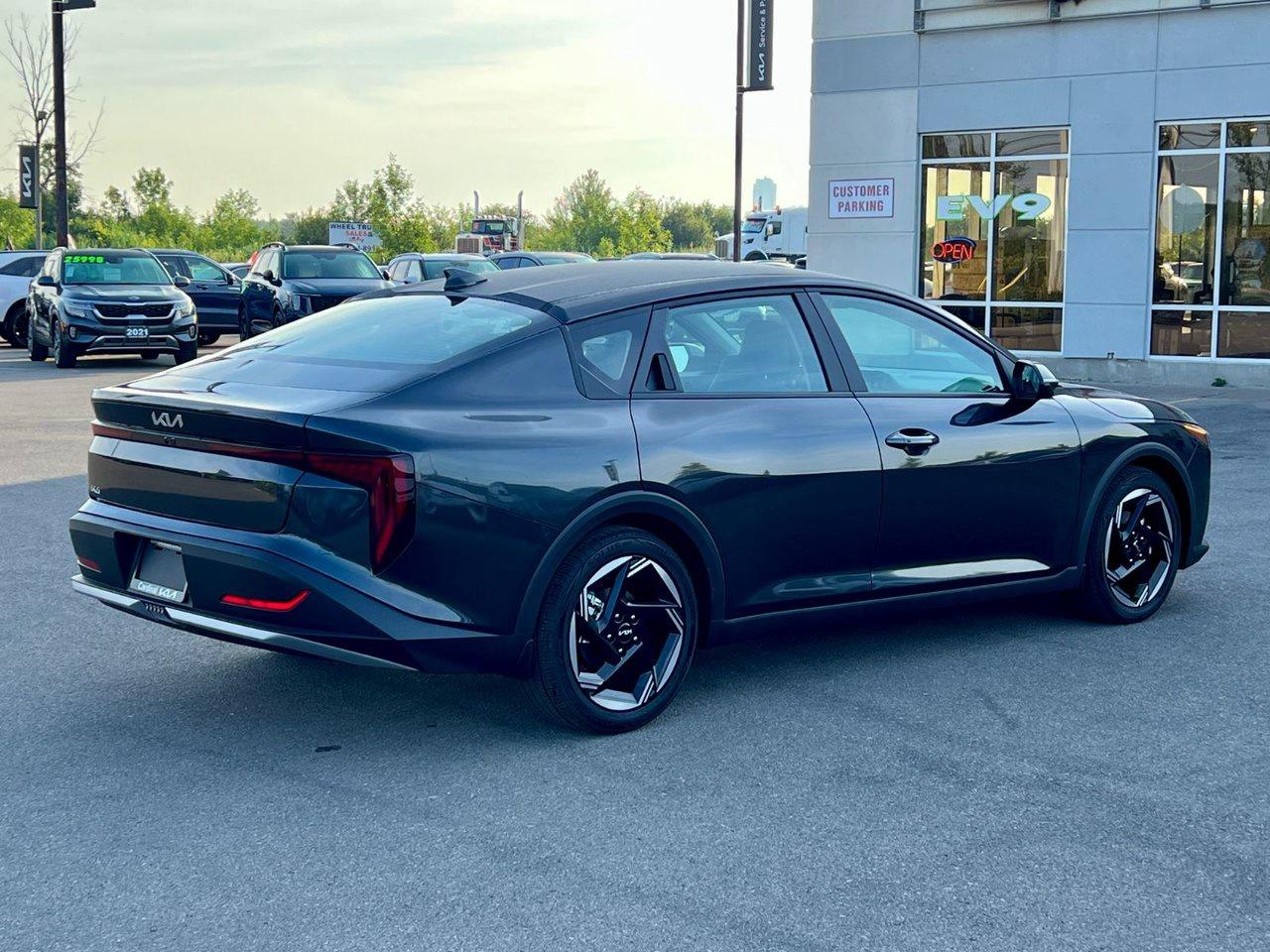 2025 Kia K4 EX Photo2