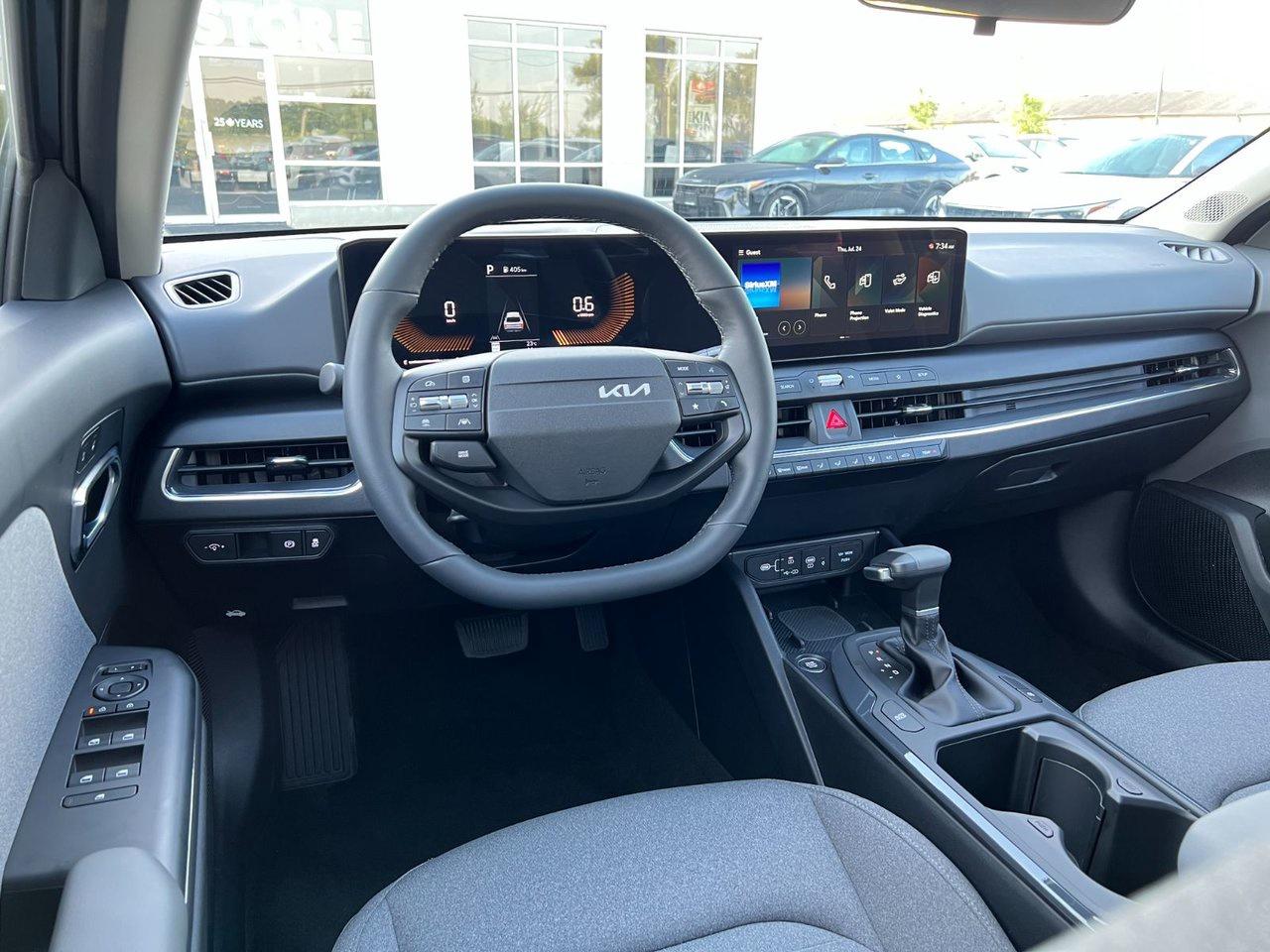 2025 Kia K4 EX Photo