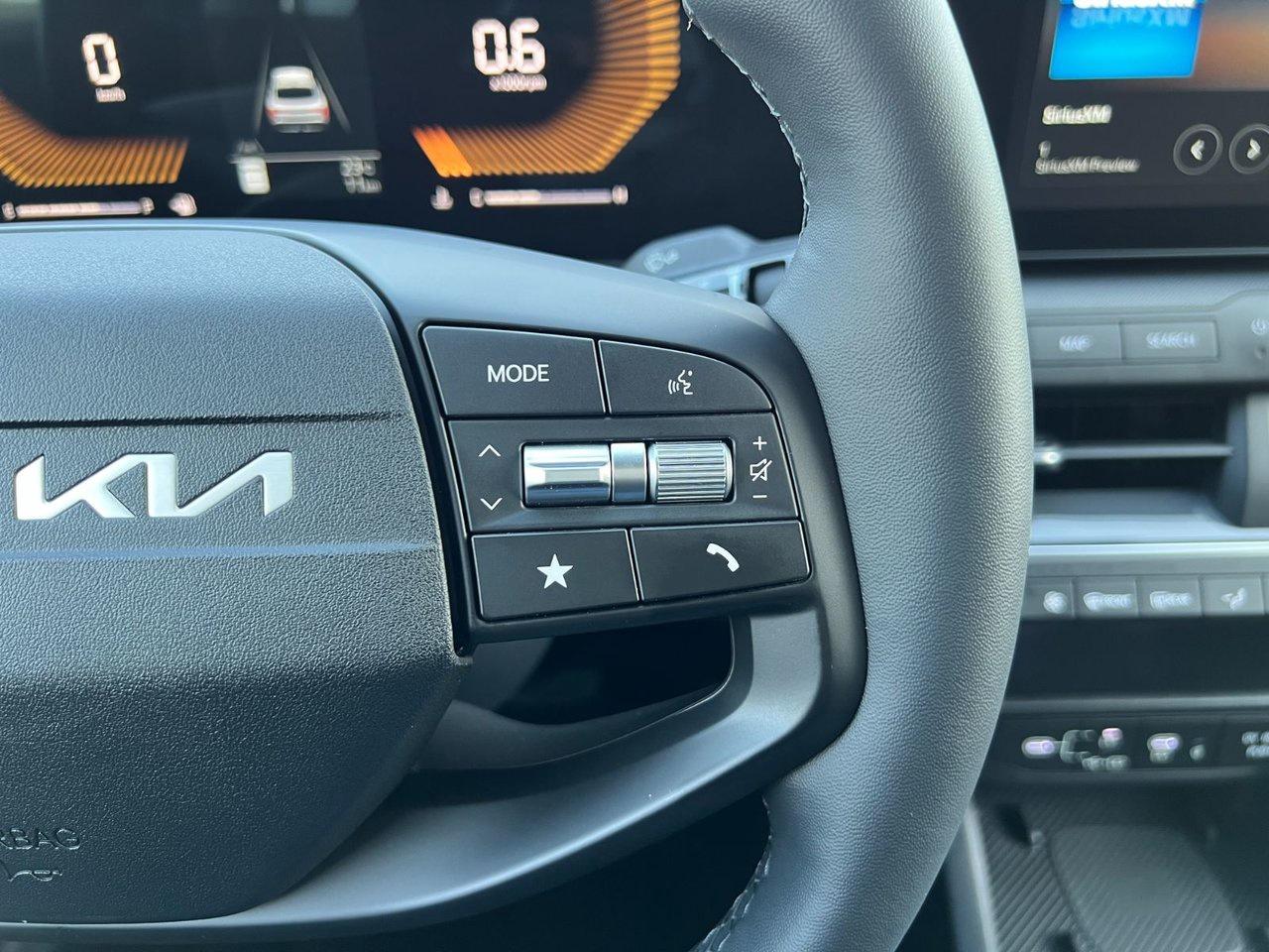 2025 Kia K4 EX Photo