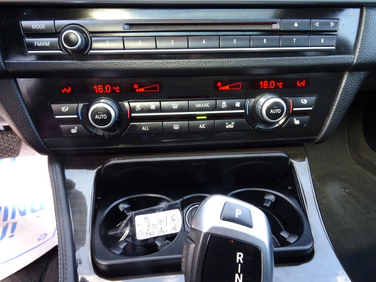 2013 BMW 5 Series 528i xDrive Photo