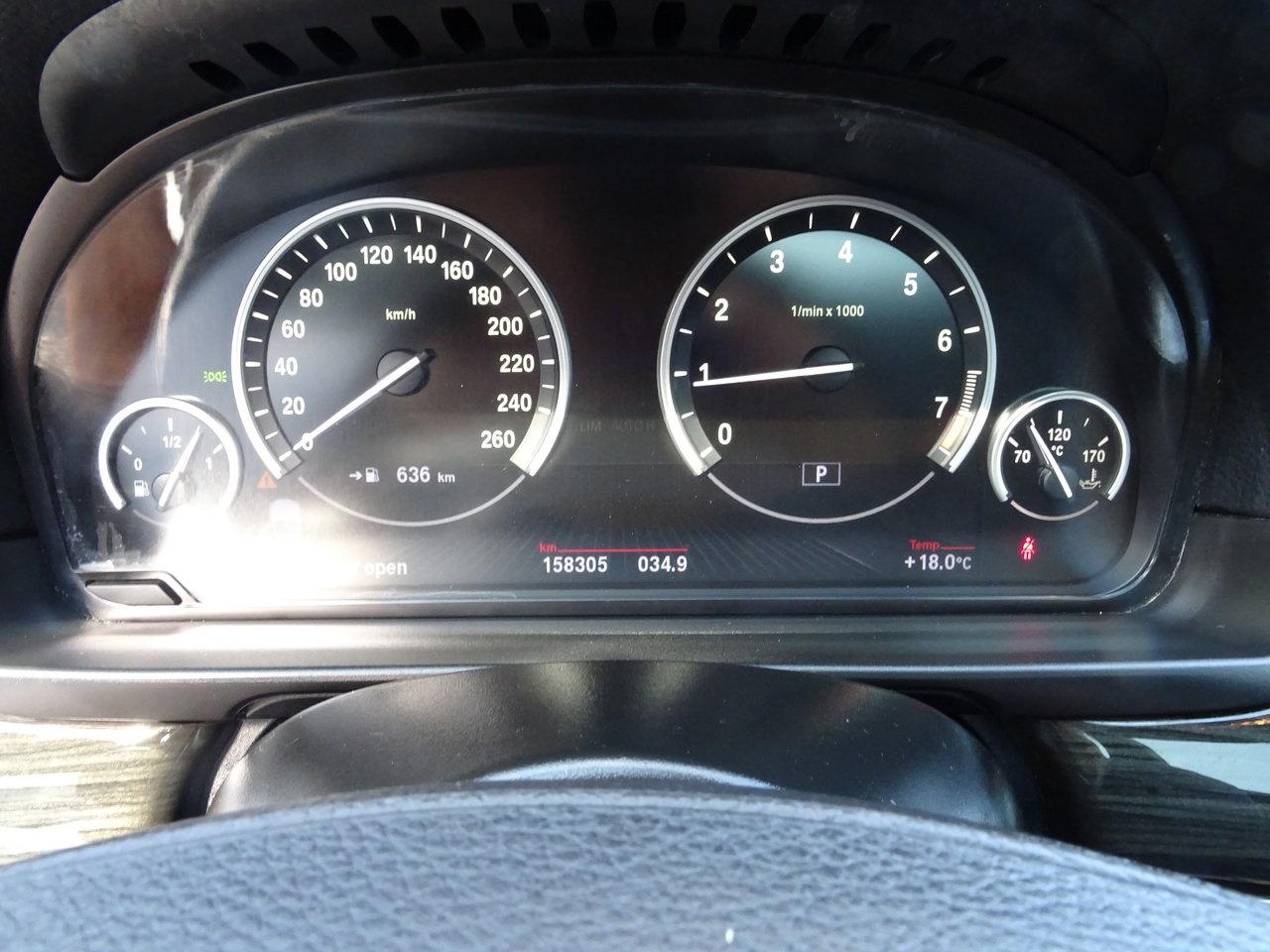 2013 BMW 5 Series 528i xDrive Photo