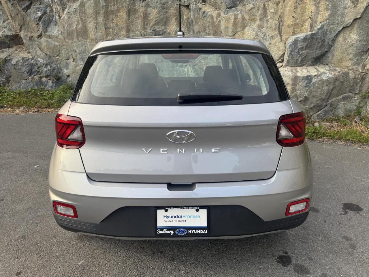 2025 Hyundai Venue Essential IVT Photo4