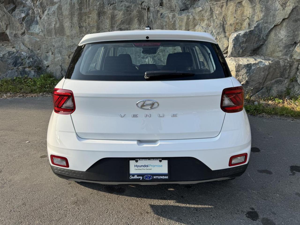 2025 Hyundai Venue Essential IVT Photo4