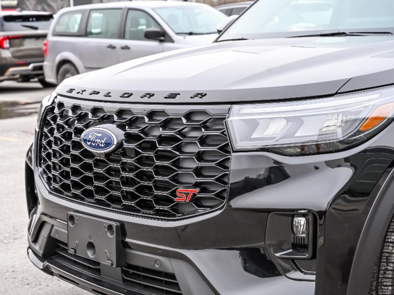 2025 Ford Explorer ST Photo