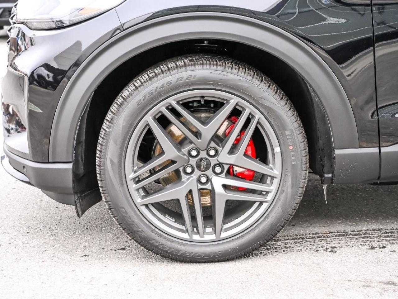 2025 Ford Explorer ST Photo