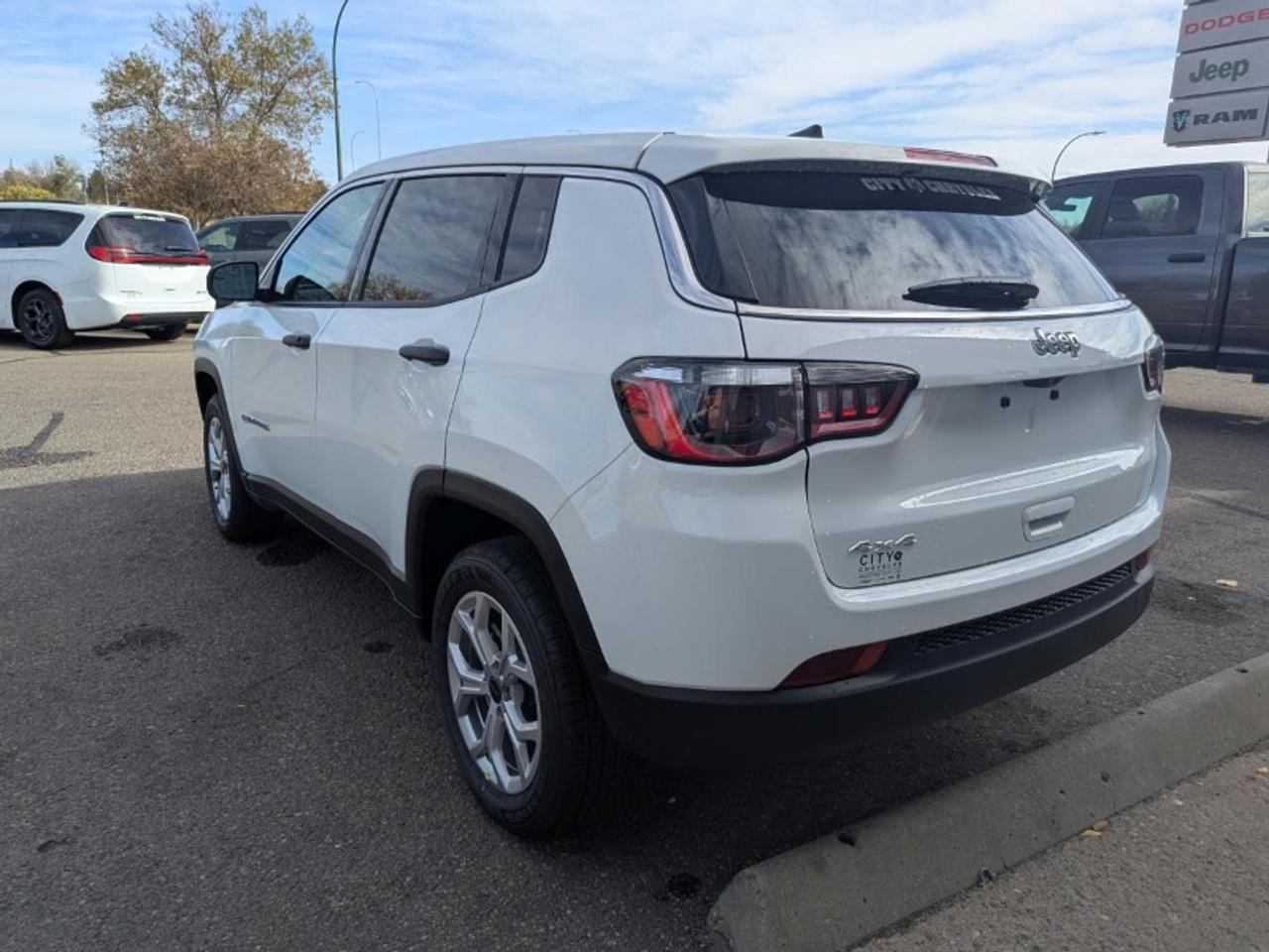 2026 Jeep Compass Sport Photo