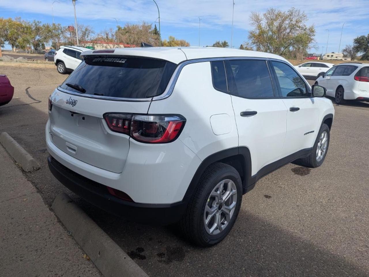 2026 Jeep Compass Sport Photo