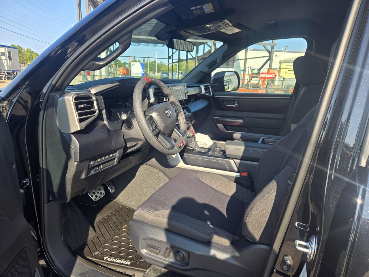 2025 Toyota Tundra SR5 TRD OFF ROAD Photo