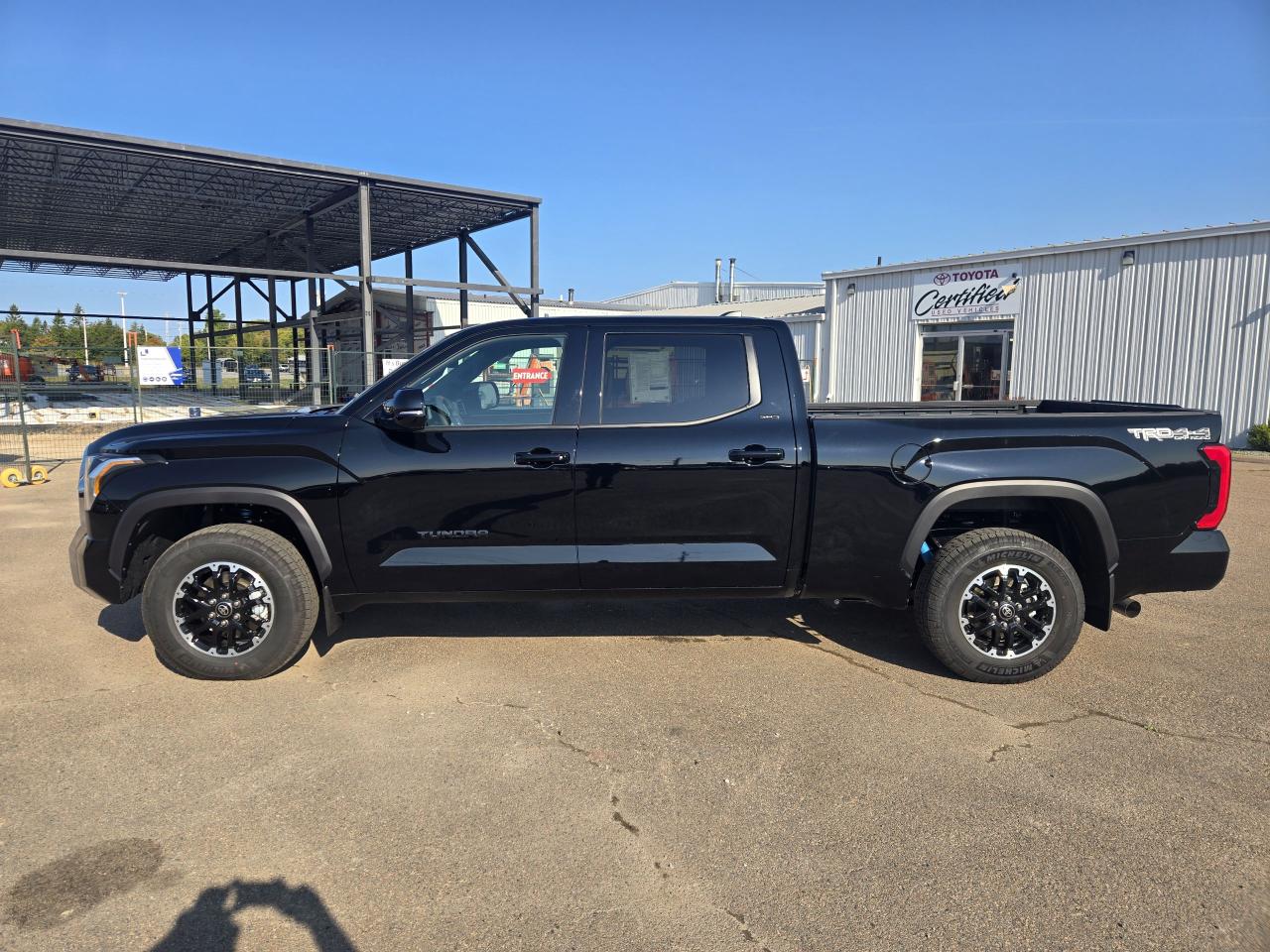 2025 Toyota Tundra SR5 TRD OFF ROAD Photo