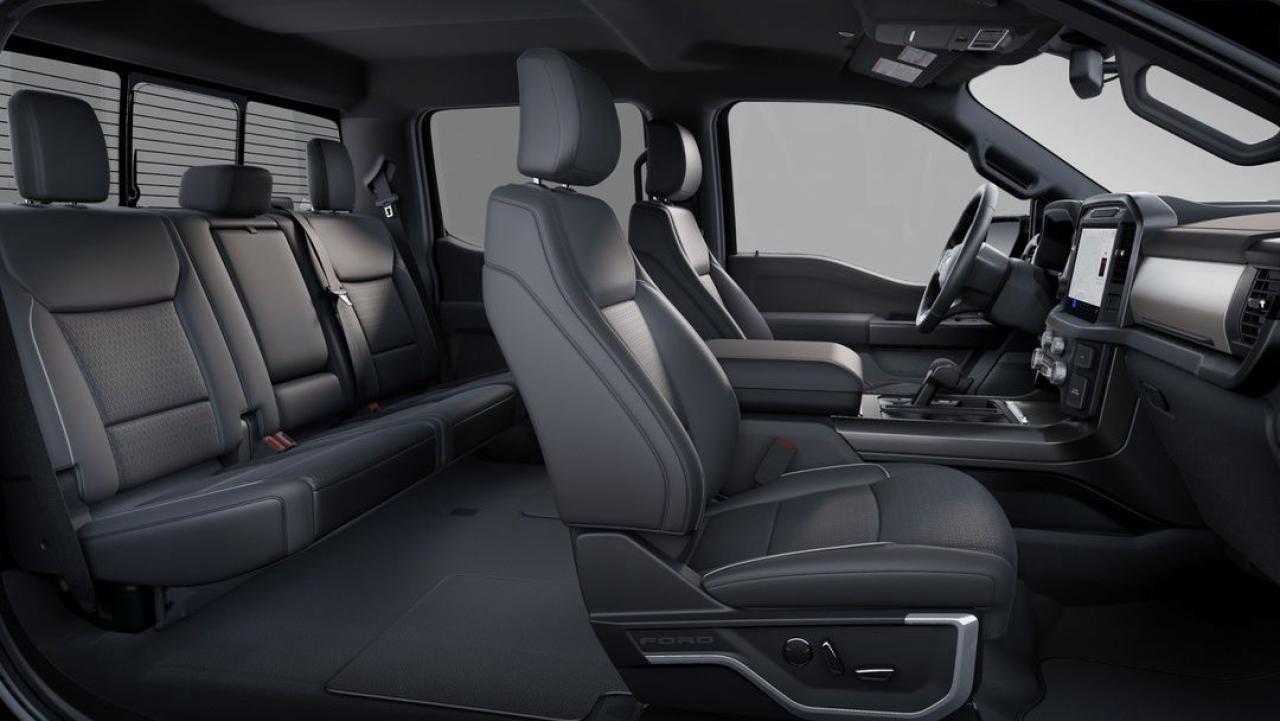 2025 Ford F-150 Lariat Photo6