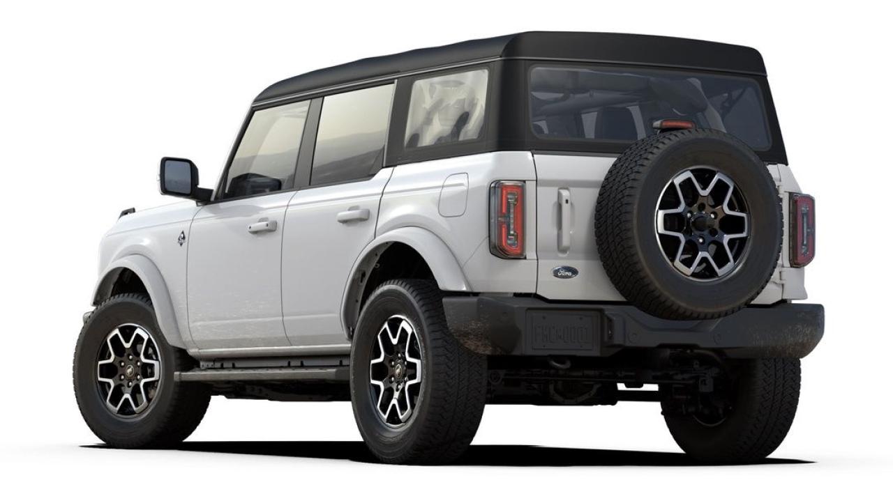 2025 Ford Bronco Outer Banks Photo10