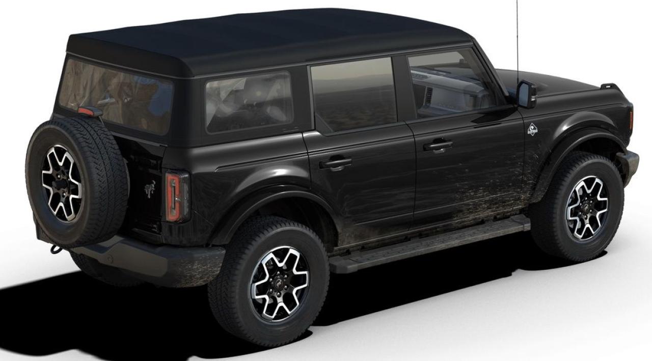 2025 Ford Bronco Outer Banks Photo3