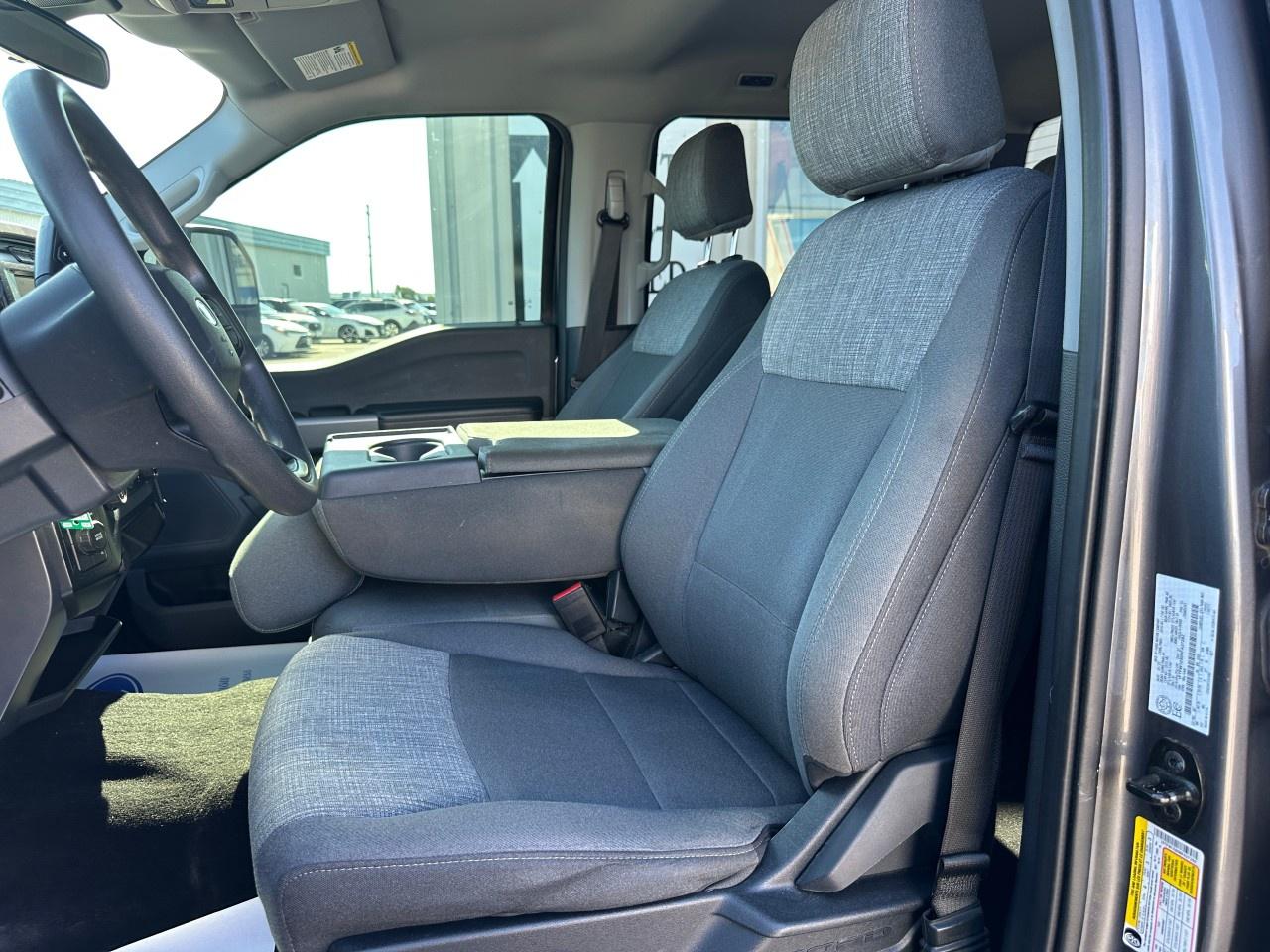 2022 Ford F-150 XLT 4WD SuperCrew 6.5' Box Photo