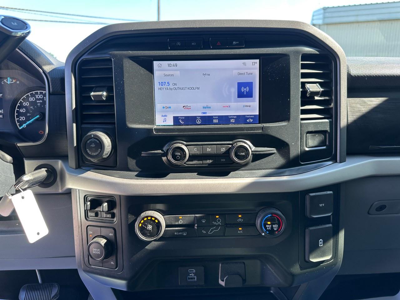 2022 Ford F-150 XLT 4WD SuperCrew 6.5' Box Photo