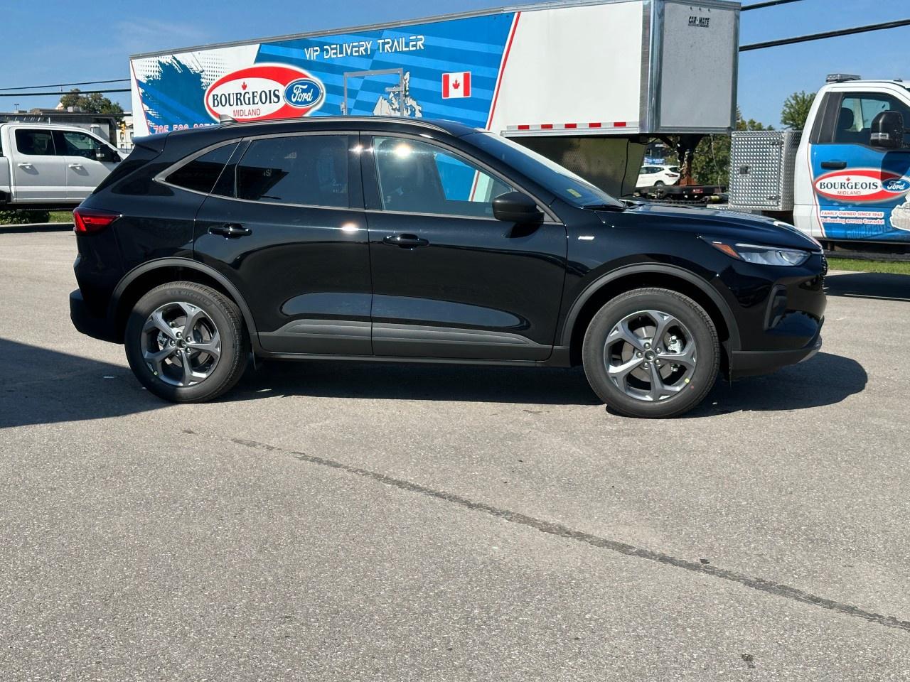 2025 Ford Escape ST-Line AWD Photo4