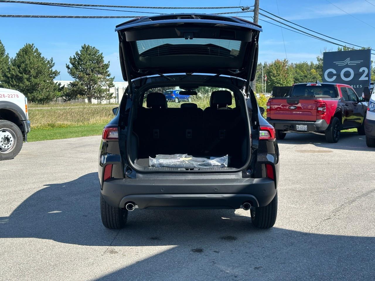 2025 Ford Escape ST-Line AWD Photo