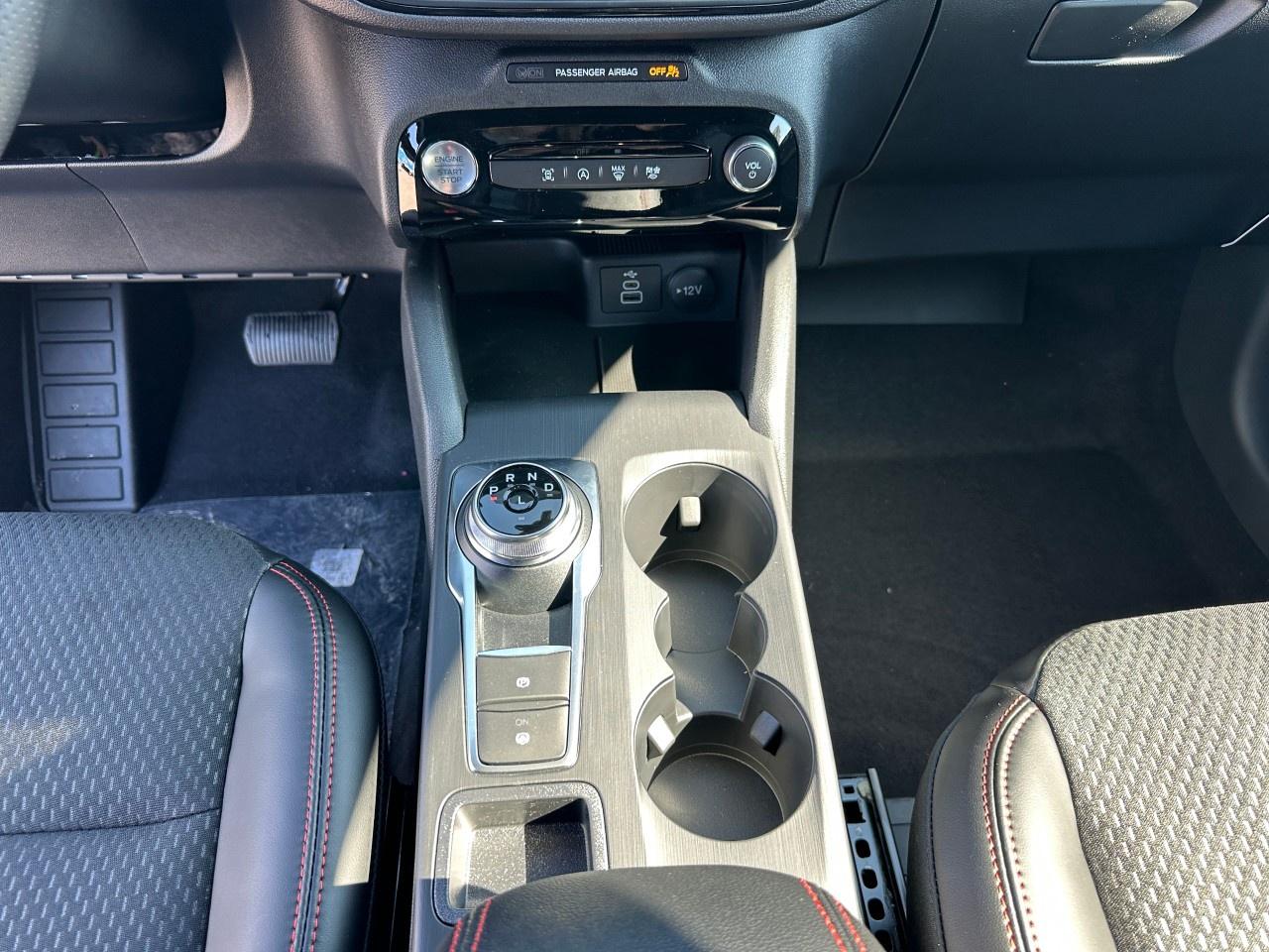 2025 Ford Escape ST-Line AWD Photo