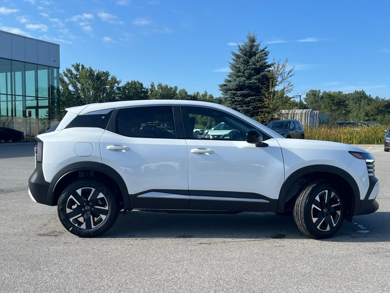 2026 Nissan Kicks SV AWD Photo