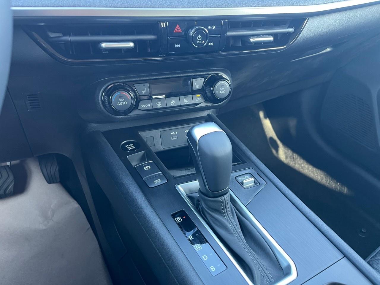 2026 Nissan Kicks SV AWD Photo