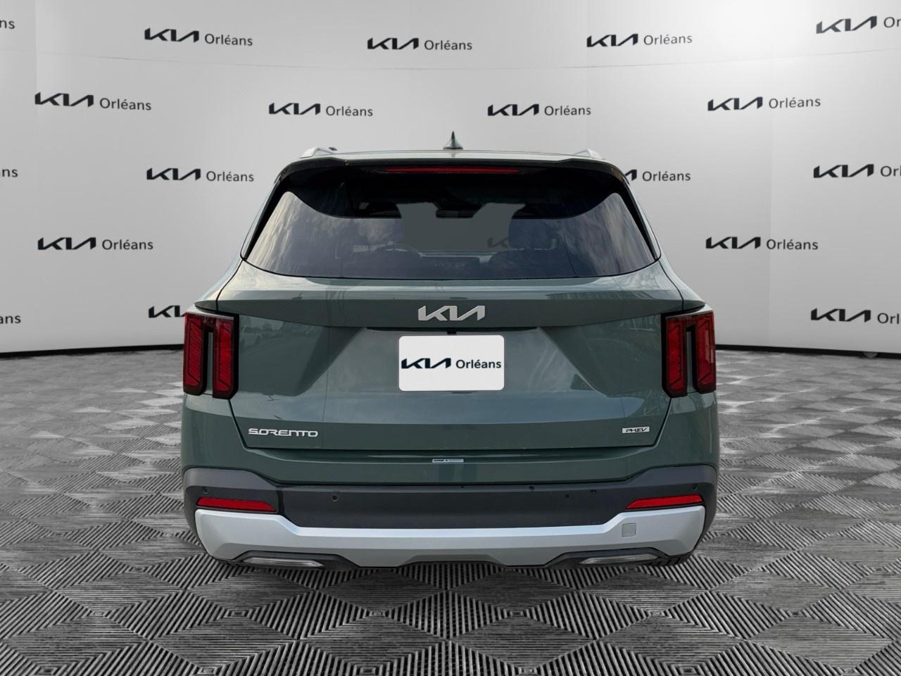 2026 Kia Sorento Plug-In Hybrid LX AWD Photo3