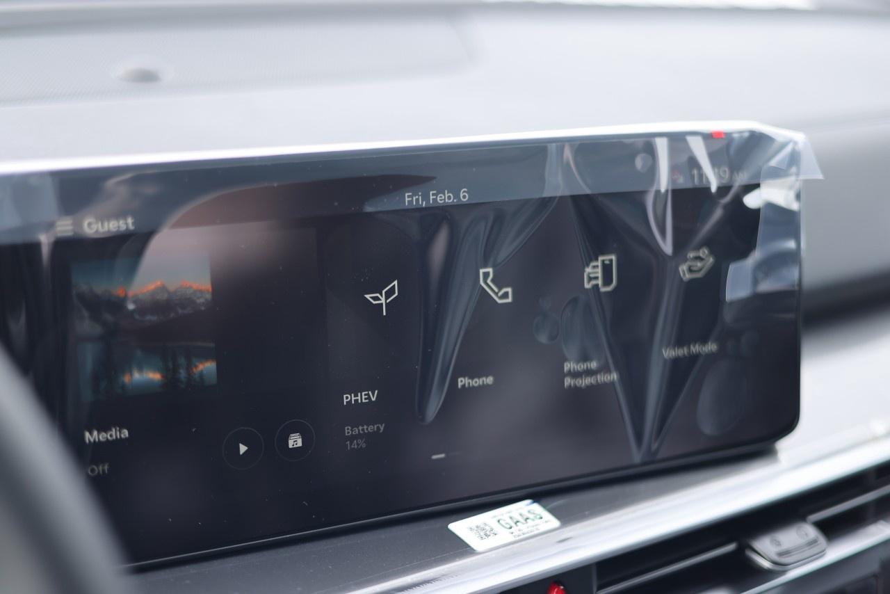 2026 Kia Sorento Plug-In Hybrid LX AWD Photo