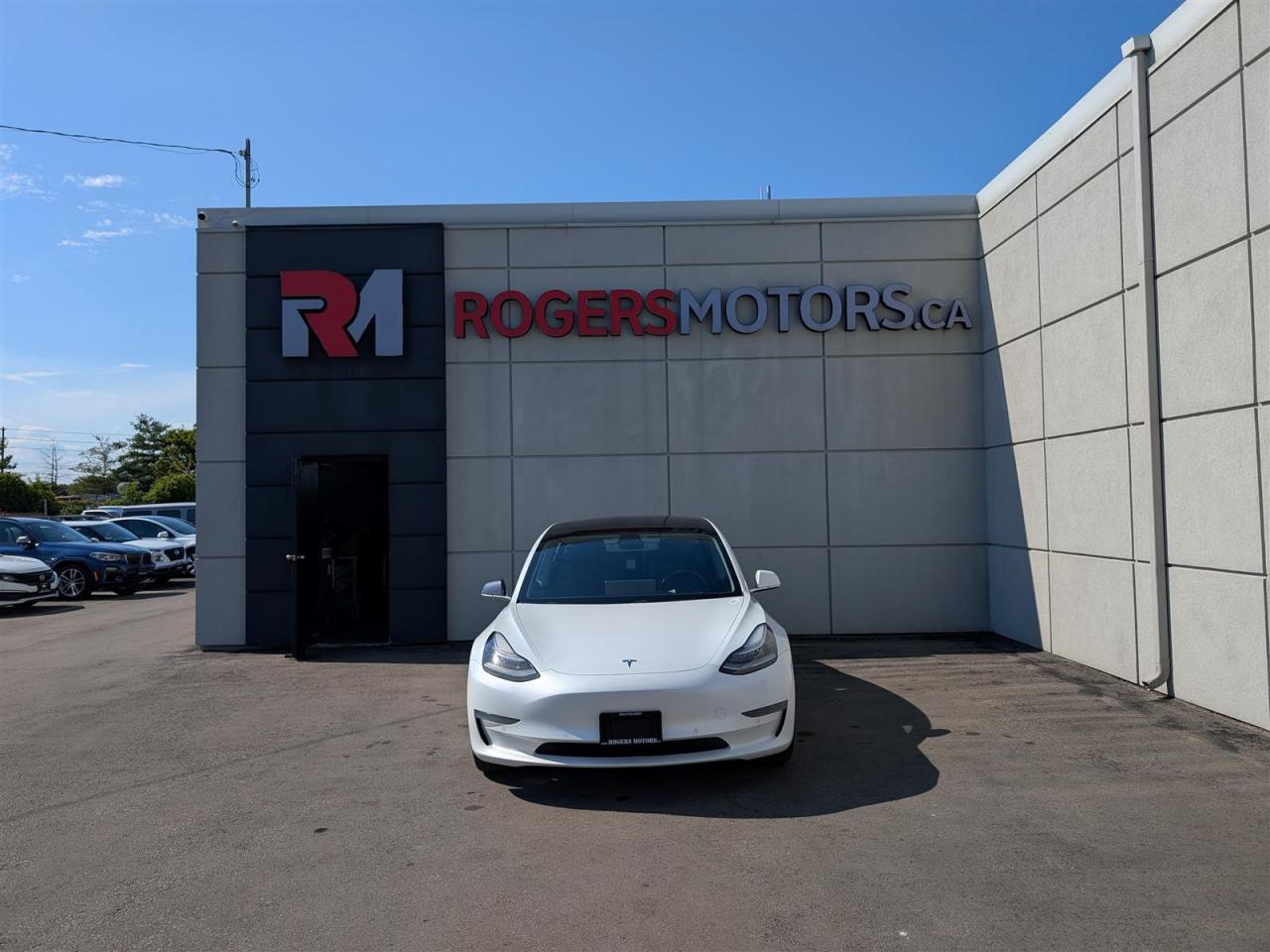 2020 Tesla Model 3 STANDARD RANGE PLUS Photo4