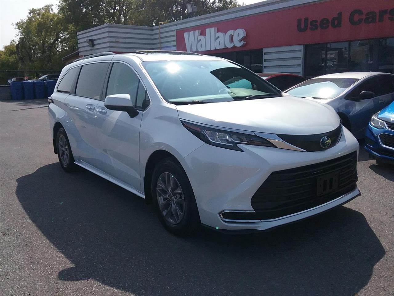 Used 2022 Toyota Sienna XLE | HyBrid | Sunroof ***SOLD*** for sale in Ottawa, ON