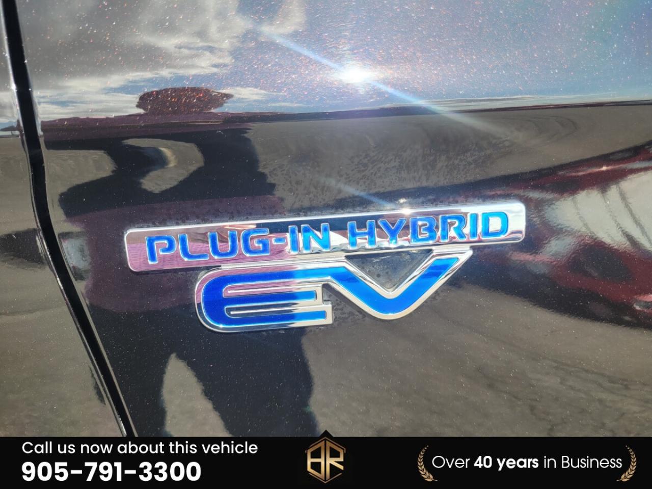 2018 Mitsubishi Outlander S | AWD | Plug In Hybrid | No Accidents Reported Photo