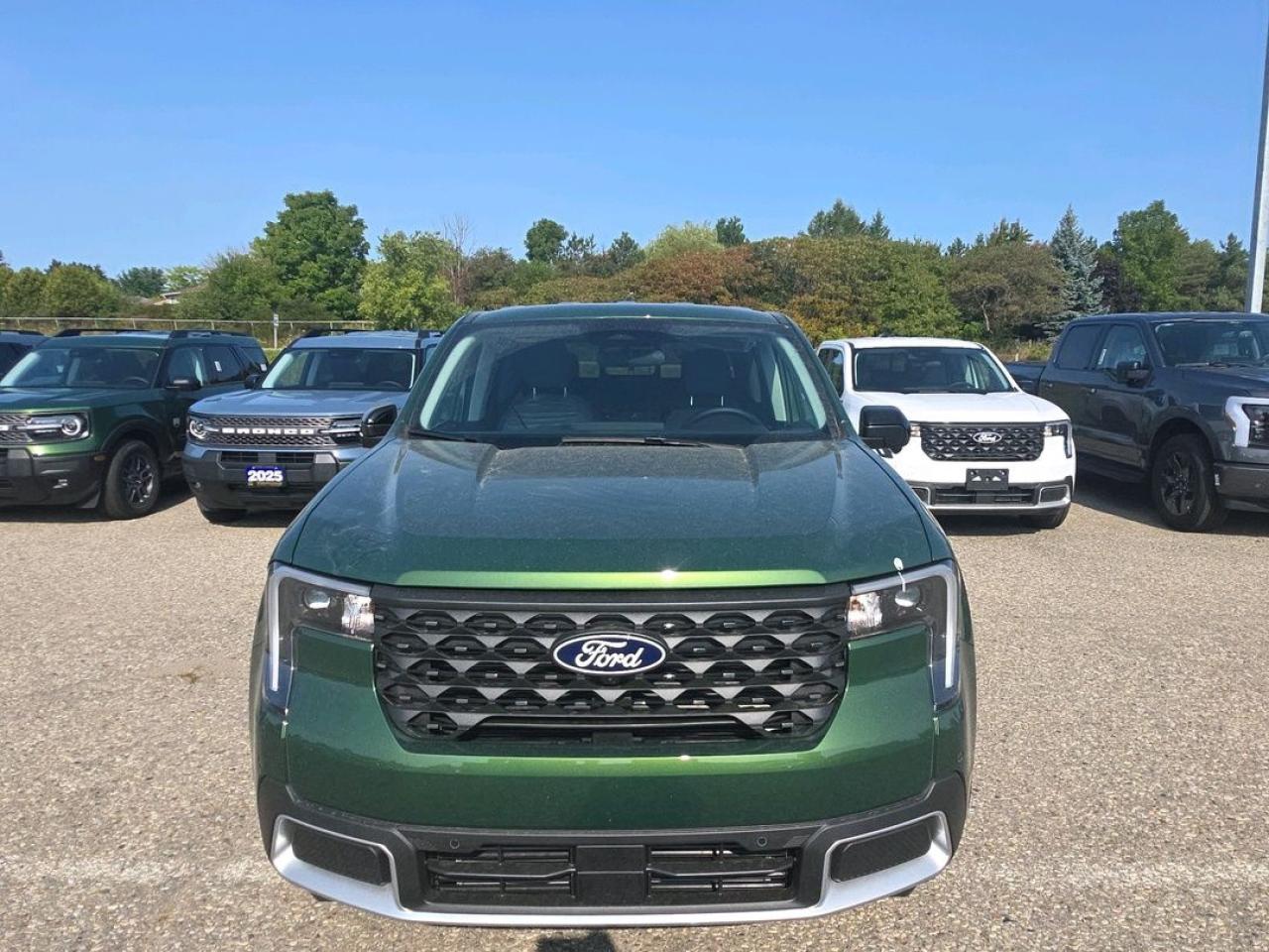 2025 Ford Maverick Lariat Photo1