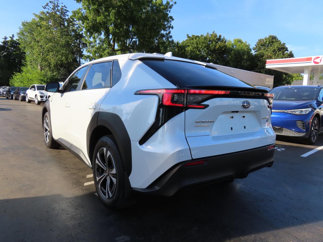 2023 Subaru Solterra Lane Assist - Blind Spot Monitor - Awd - Low Kms !! Photo