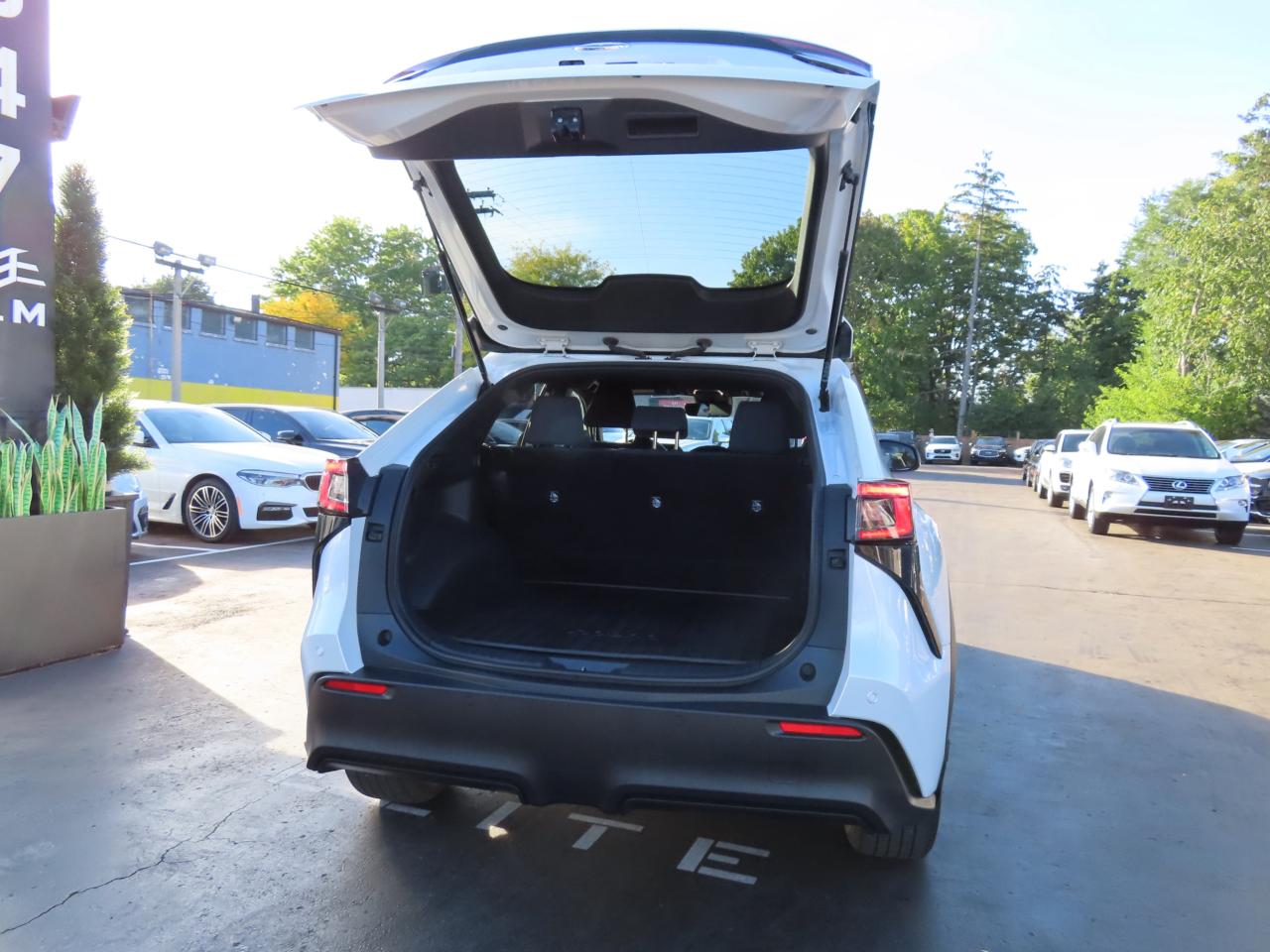 2023 Subaru Solterra Lane Assist - Blind Spot Monitor - Awd - Low Kms !! Photo