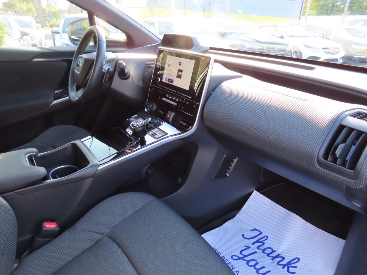 2023 Subaru Solterra Lane Assist - Blind Spot Monitor - Awd - Low Kms !! Photo