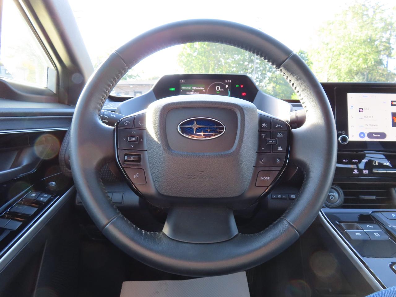 2023 Subaru Solterra Lane Assist - Blind Spot Monitor - Awd - Low Kms !! Photo