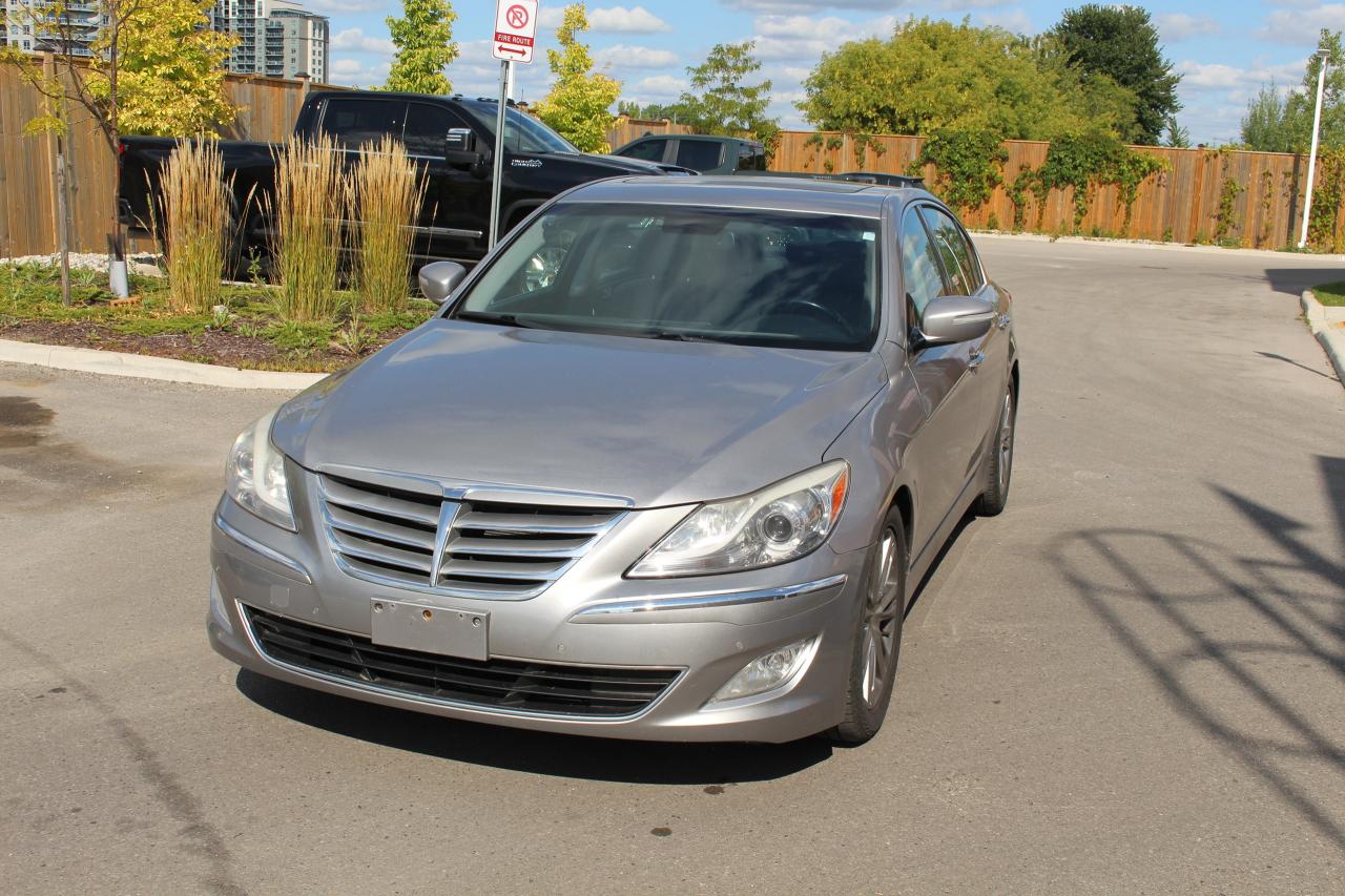 2012 Hyundai Genesis w/Premium Pkg