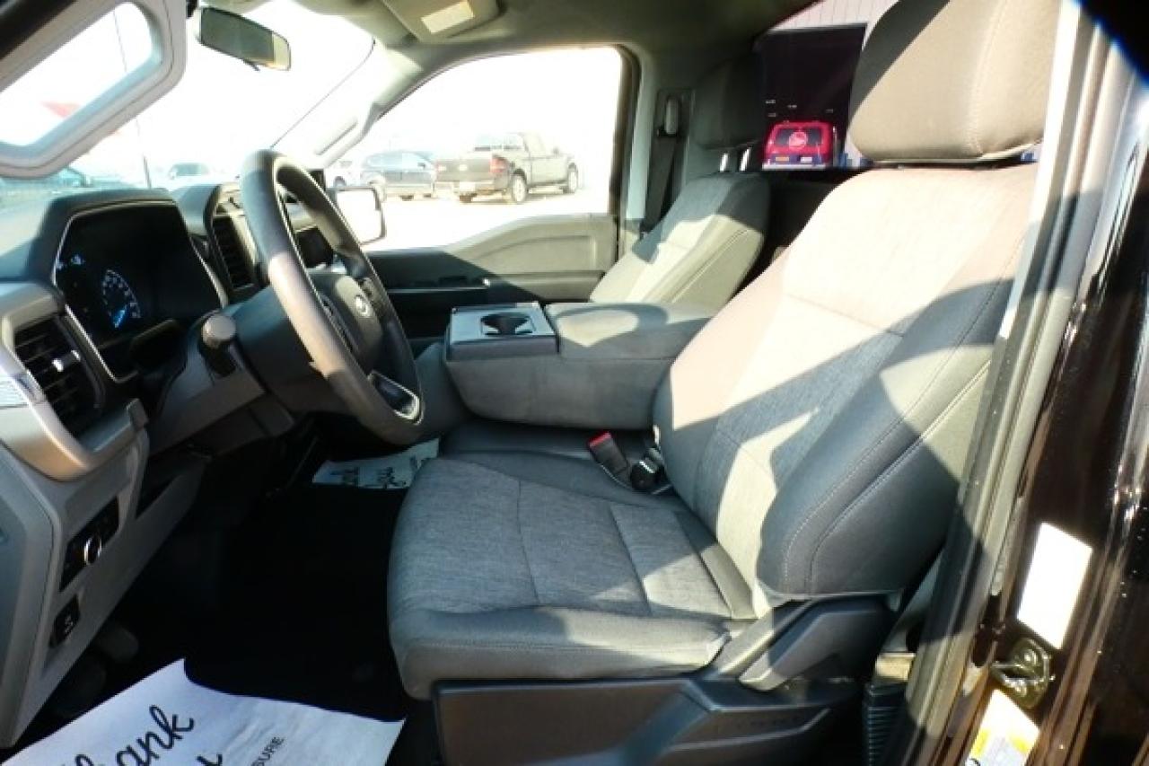 2022 Ford F-150 XL reg cab. ecoboost w/cloth seats, BUC - Photo #9