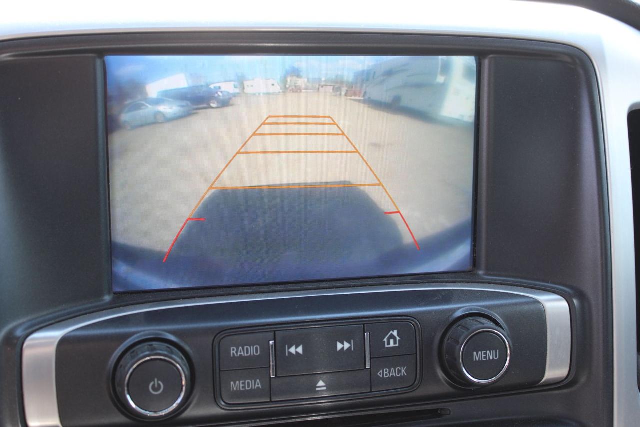 2017 GMC Sierra 1500 4WD DOUBLE CAB 143.5" SLE Photo