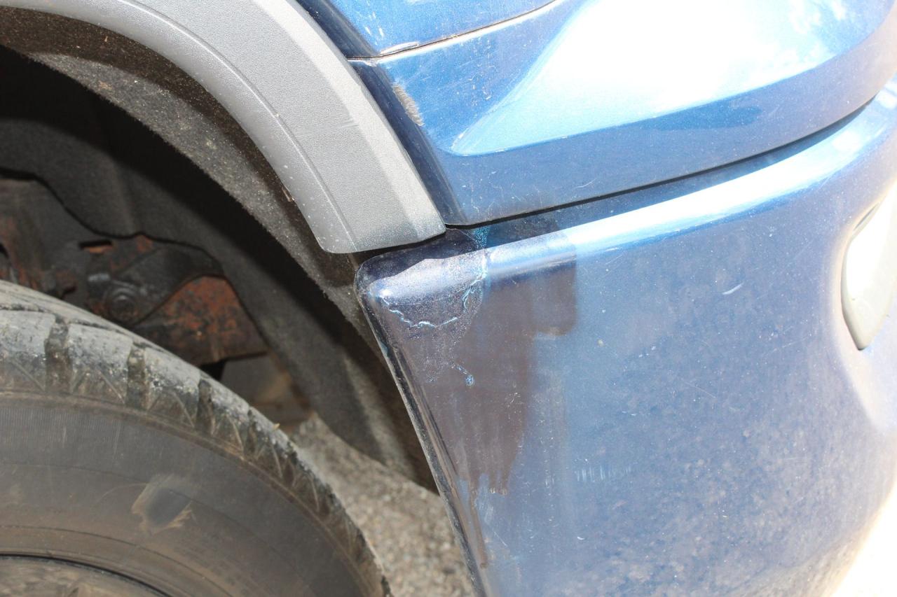 2017 GMC Sierra 1500 4WD DOUBLE CAB 143.5" SLE Photo