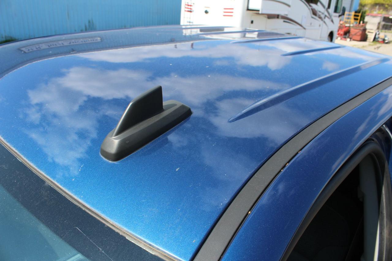 2017 GMC Sierra 1500 4WD DOUBLE CAB 143.5" SLE Photo