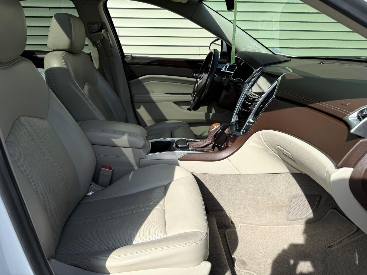 2016 Cadillac SRX Premium - Photo #8
