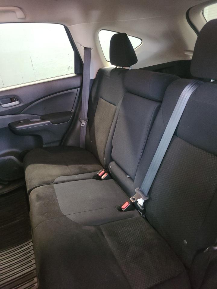 2016 Honda CR-V LX - Photo #6
