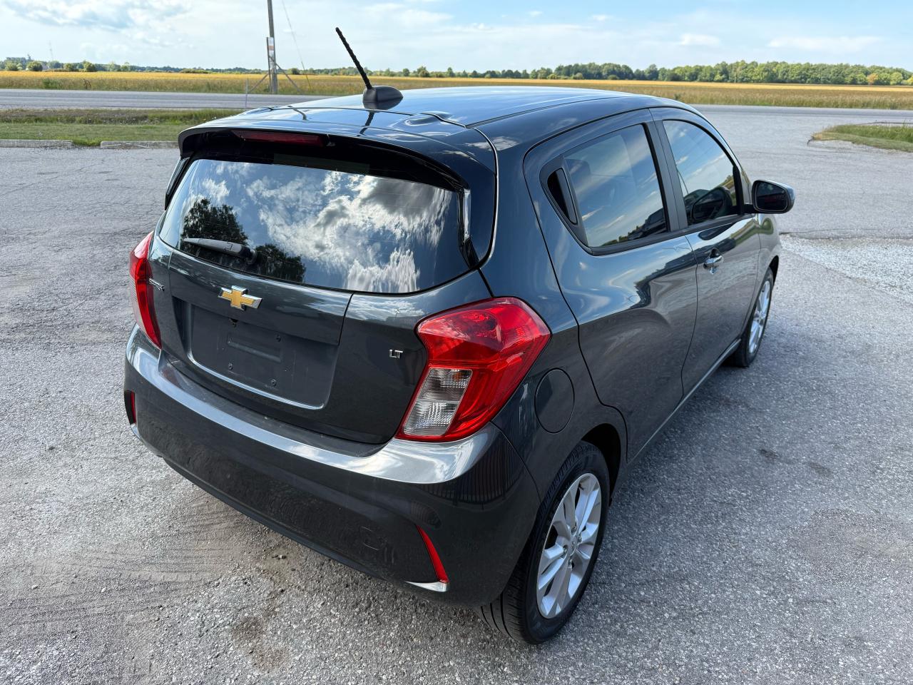 2019 Chevrolet Spark LT | Backup Camera| Apple CarPlay | Cruise Control - Photo #5