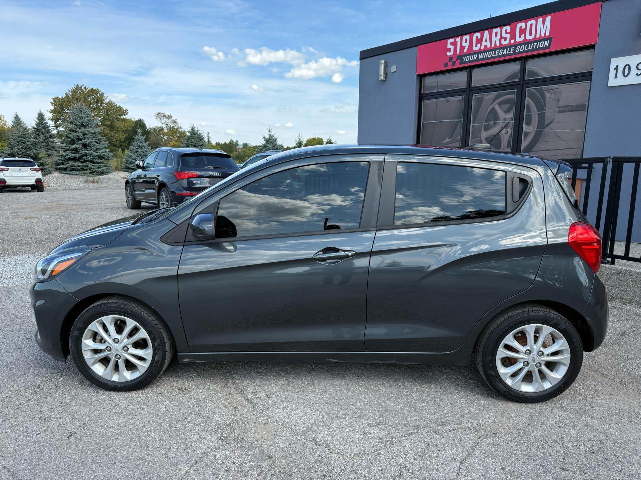 2019 Chevrolet Spark LT | Backup Camera| Apple CarPlay | Cruise Control - Photo #2