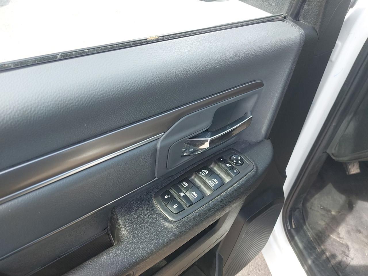 2022 RAM 1500 Classic SLT Photo