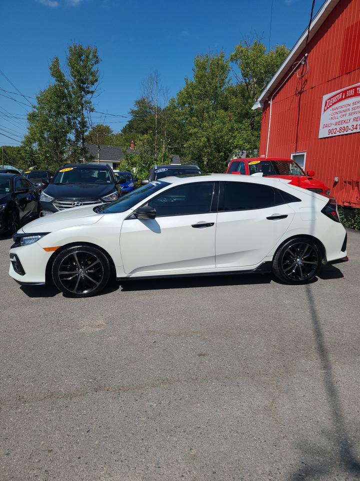 2021 Honda Civic Sport Touring - Photo #2