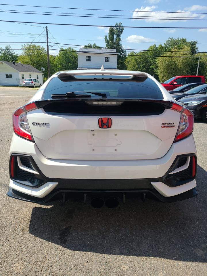 2021 Honda Civic Sport Touring - Photo #4