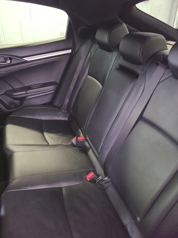 2021 Honda Civic Sport Touring - Photo #6