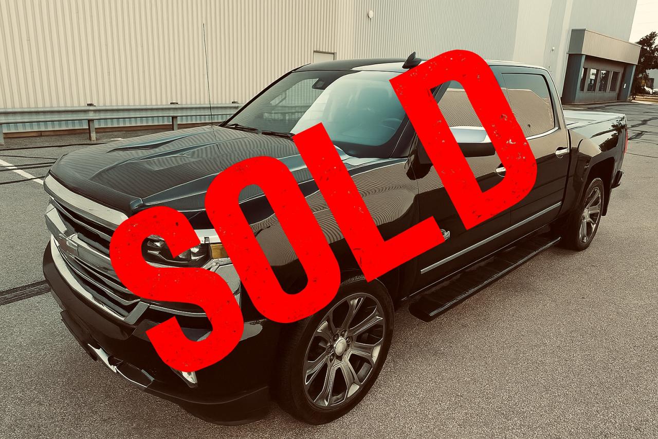 2017 Chevrolet Silverado 1500 Crew Cab High Country 4WD Trpile Black